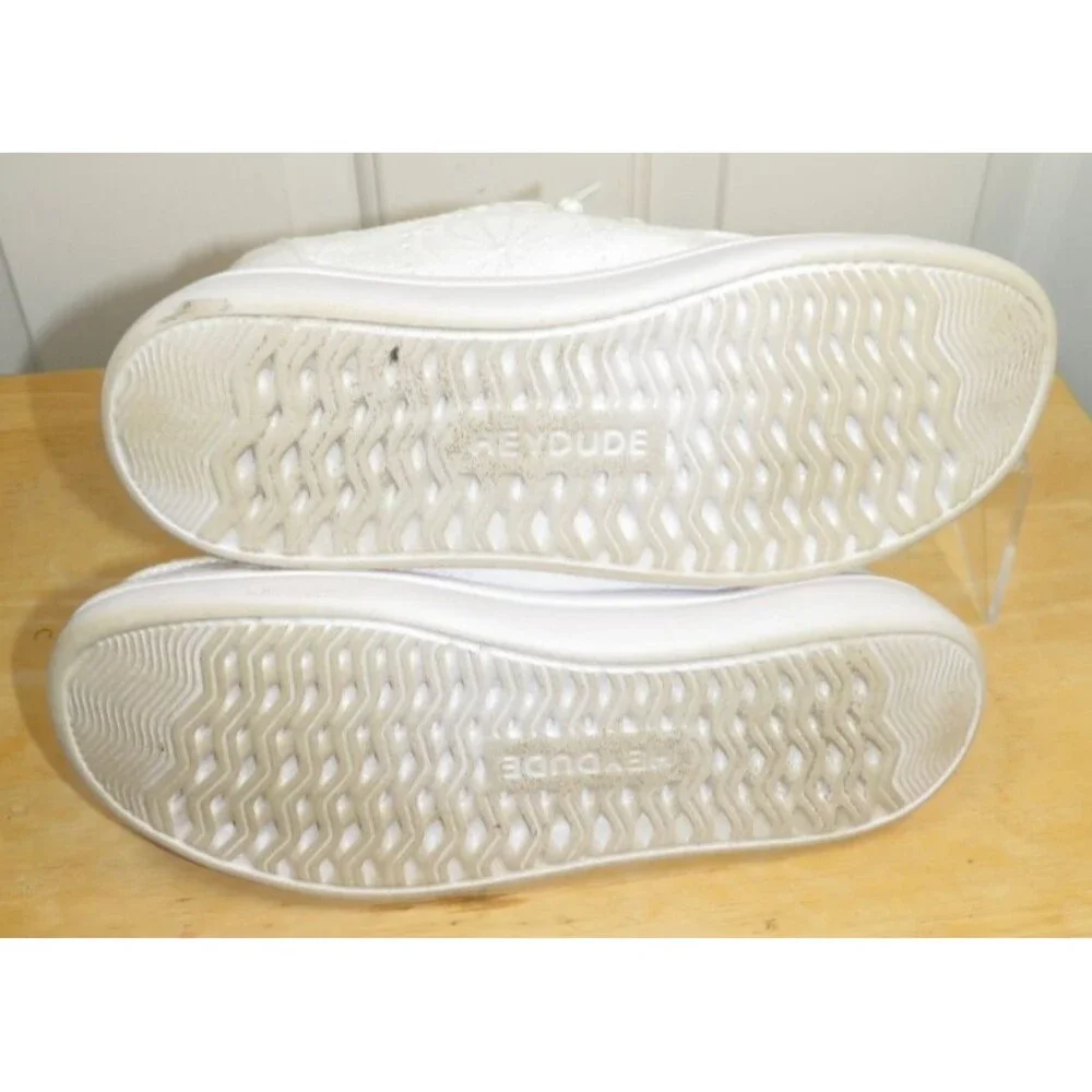 Hey Dude Wendy Rise Eyelet 'Chapel Bells' Slip On Comfort Shoes Women's Size 7